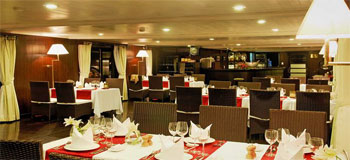 bhaya-cruise-restaurant
