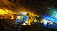 halong-bay-glory-cruise-suprising-cave