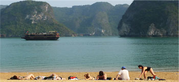 halong-bay-relax-on-beach