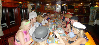 halong-pearly-sea-cruise-restaurant