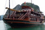 golden-lotus-halong-bay-cruise