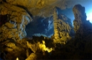 elizabeth-cruise-halong-bay-cave