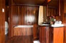 valentine-cruise-bath-room
