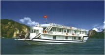 halong-bay-white-pearl-sails
