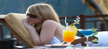 halong-valetine-cruise-sun-deck